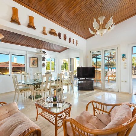 Villa Maria Beachfront Residence كوتاري المظهر الخارجي الصورة