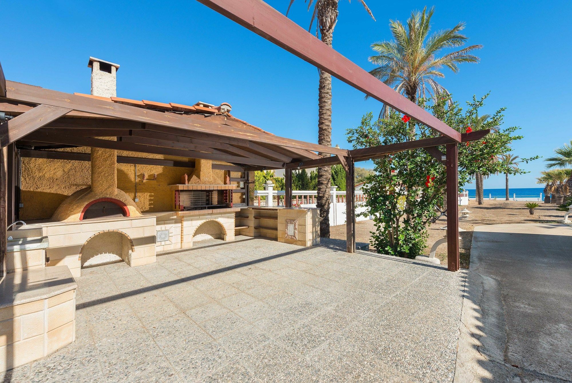 Villa Maria Beachfront Residence كوتاري المظهر الخارجي الصورة